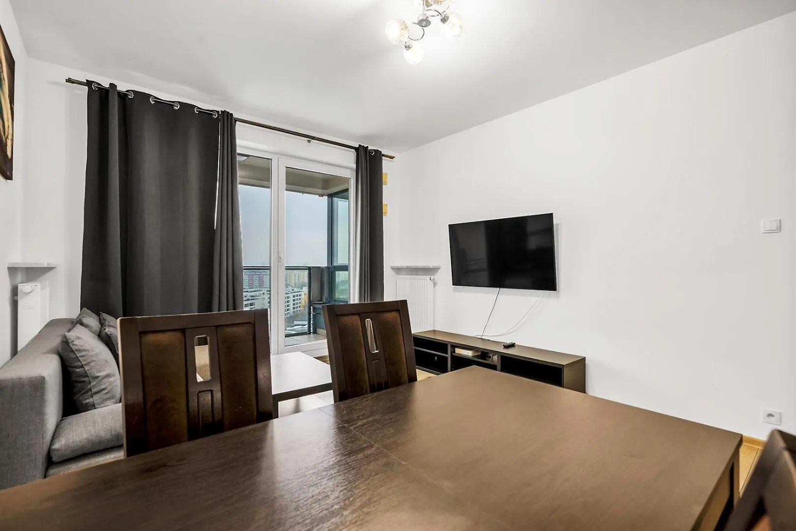View Of The City Skyline Apartment Warsaw